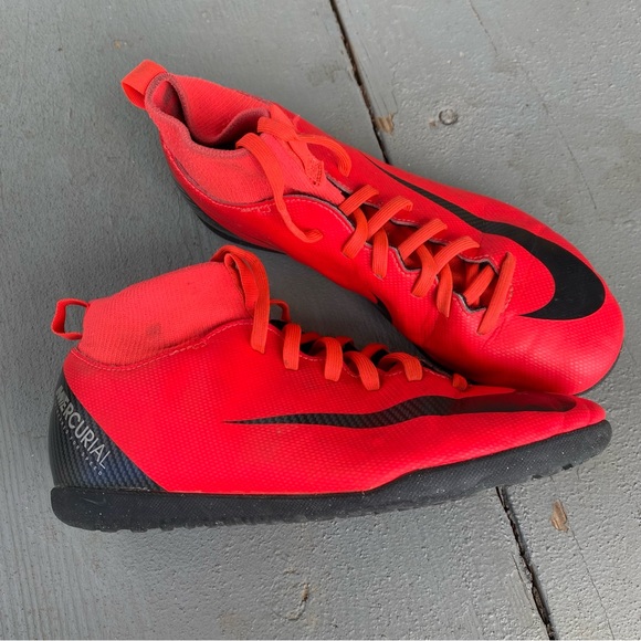 Nike Other - Nike indoor soccer cleats